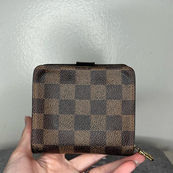🔥Louis Vuitton Unisex Damier Ebony Bifold Zippy Wallet Pristine Condition. - Picture 3 of 14